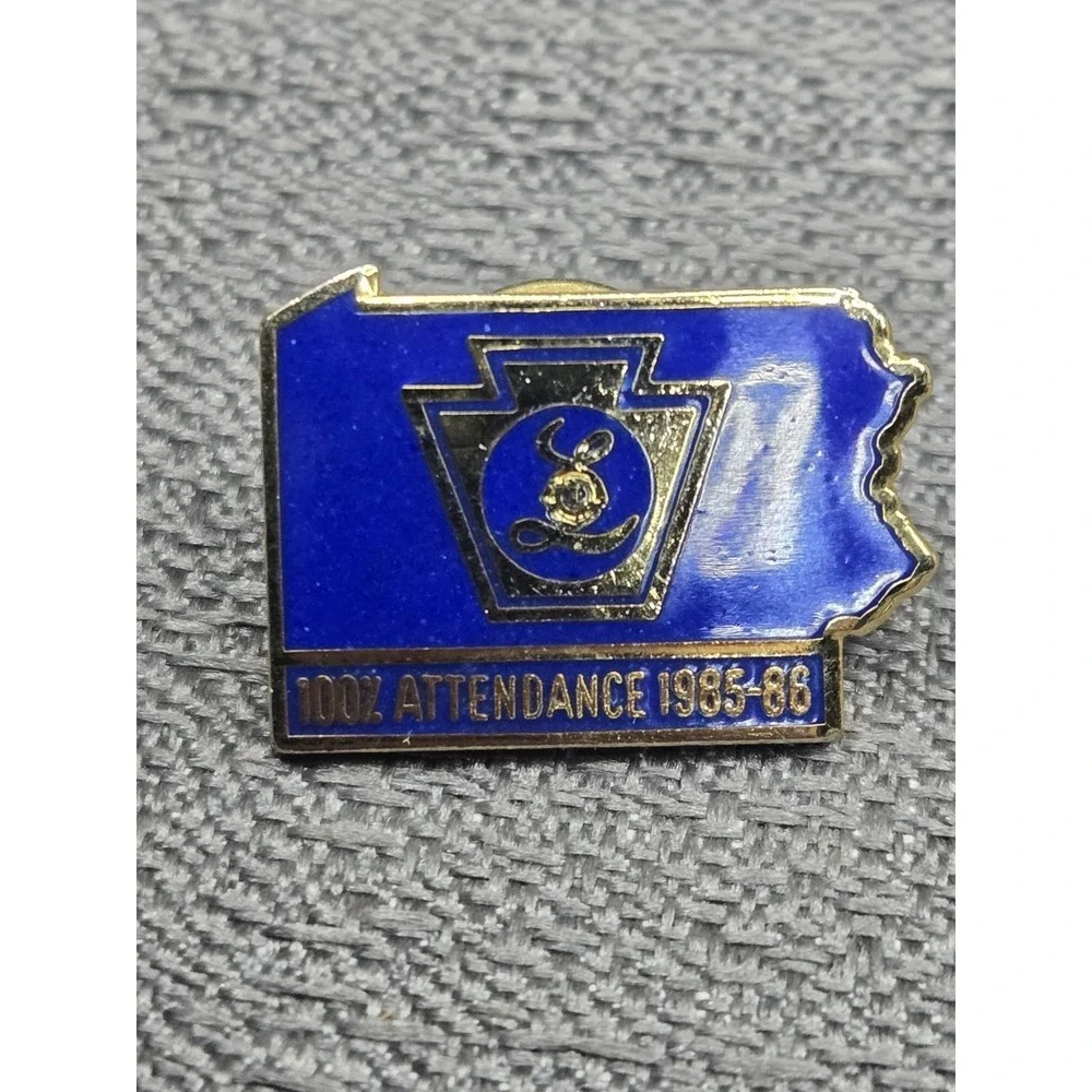 Vintage Lioness Club Pennsylvania 100% Attendance 1985-86 Enamel Pin